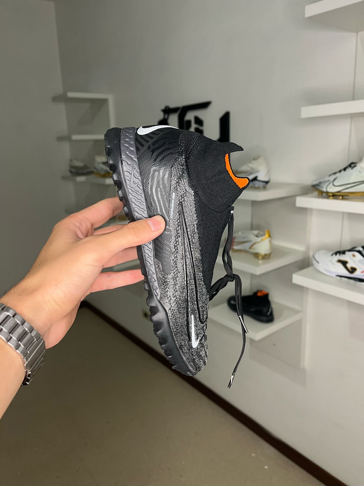 Chuteira Nike Phantom GX Society (PRONTA ENTREGA)